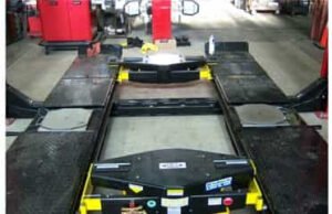 Challenger AR44018AR Medium-Duty 4-Post Alignment Lift Package 18,000 lb - New Black Color - Image 8