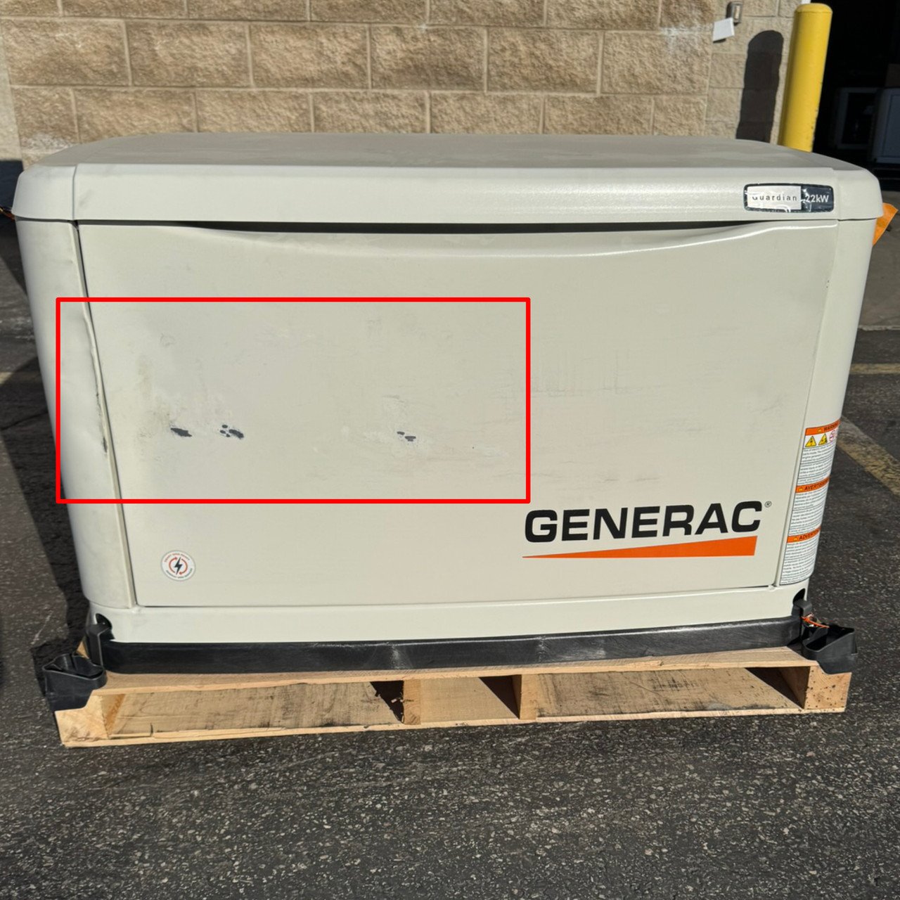 Generac 7042 22kW Guardian Generator (Scratch & Dent) Generac 7042 22kW Guardian Generator (Scratch & Dent)