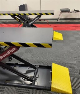 BendPak MDS-6EXT Open-Center Mid-Rise Scissors Lift / Extended Platform 6,000 lb - Image 7