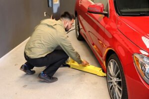 MaxJax® M7K Portable Two Post Garage Lift - Ultimate Package - Image 7