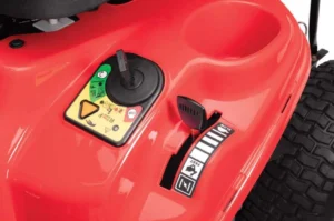 CRAFTSMAN R110 | 30-in Riding Lawn Mower | 10.5-HP Briggs and Stratton Engine | 344cc - Image 6