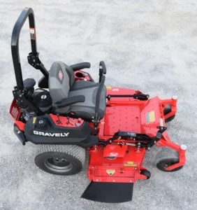 Gravely Pro-Turn 152 Zero Turn Mower (Kawasaki) - Image 4
