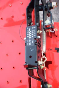 Gravely Pro-Turn 152 Zero Turn Mower (Kawasaki) - Image 7