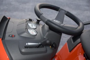 Husqvarna GT52XLS Lawn Tractor - Image 2