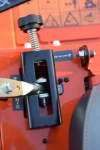 Husqvarna M-ZT 61 Zero Turn Mower (Kawasaki) - Image 8