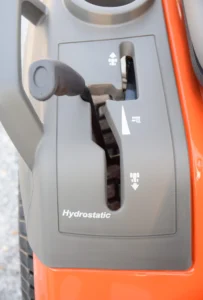 Husqvarna LGT2654 Lawn Tractor - Image 9
