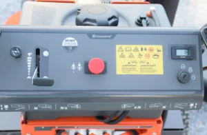 Husqvarna W436 Commercial Walk Behind Mower (Briggs/Stratton) - Image 2