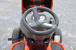 Husqvarna YT48XLS Lawn Tractor - Image 9