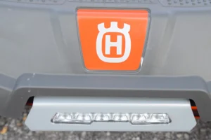 Husqvarna Z246i SmartSwitch Zero Turn Mower - Image 2