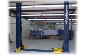 Challenger CLFP9 Low Ceiling Two Post Car Lift 9,000 - Image 3