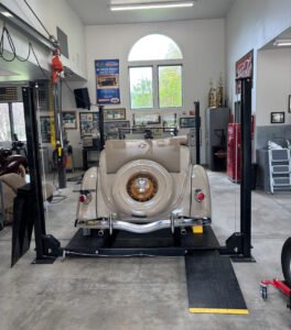 Nationwide NW-4-8KN 8,000lb 4 Post Car Storage & Service Parking Lift - Image 5
