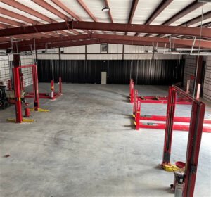 AMGO® Hydraulics PRO-14 4 Post Lift 14,000 lbs - Image 5