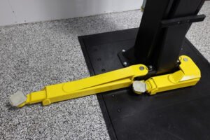 Challenger CL10AV3 Series ALI Versymmetric Adjustable Two Post Car Lift 10,000 lbs. - Image 2