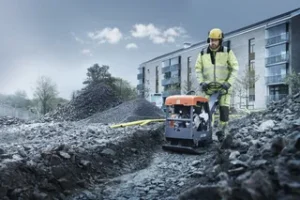 Husqvarna LG 204 W/ Free Vibration Impact Ironclad Gloves - Image 2