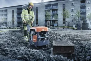 Husqvarna LG 204 W/ Free Vibration Impact Ironclad Gloves - Image 4