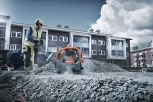 Husqvarna LG 300 W/ Free Vibration Impact Ironclad Gloves - Image 4