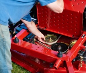 Toro TITAN HD 1500 52" Zero Turn Mower #74451 - Image 8