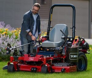 Toro TITAN HD 2000 52" Zero Turn Mower #74466 - Image 2